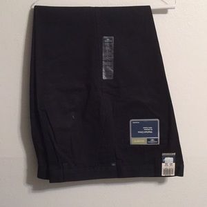 Dockers casual pants NWT size 40-32 Cotton 100%